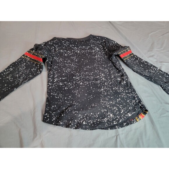 NBA Chicago Bulls Long Sleeve Shirt Youth XL (14) Black Red Splatter NBA Graphic - Picture 2 of 8